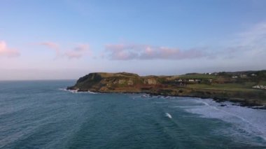 Donegal İrlanda 'daki Culdaff Sahili' nin havadan görünüşü