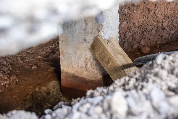 Concrete piles foundation under house in a subsidence area — Stock Image Concrete piles foundation under house in a subsidence area Royalty Free Stock Photos