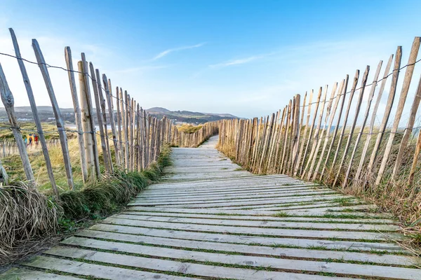 Way to Culdaff beach, Inishowen Peninsula. County Donegal - Ireland. — Stock Photo, Image
