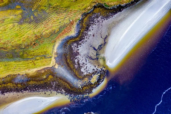 La côte paradisiaque entre Lettermacaward et Portnoo dans le comté de Donegal - Irlande . — Photo