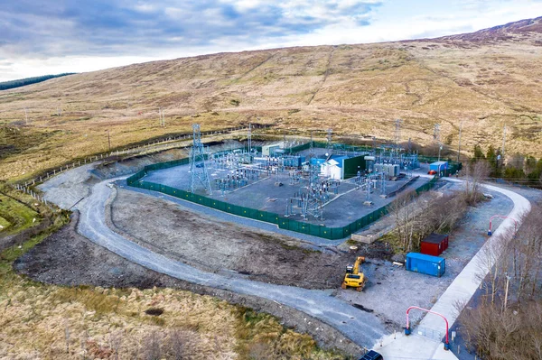 Imagen aérea de la subestación de transmisión de electricidad en el Condado de Donegal - Irlanda —  Fotos de Stock