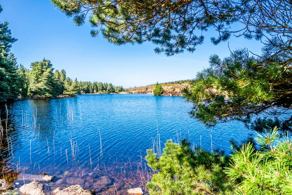 View of the beautiful Lake Namanlagh close to Bonny Glen in County Donegal - Ireland — Stock Photo, Image