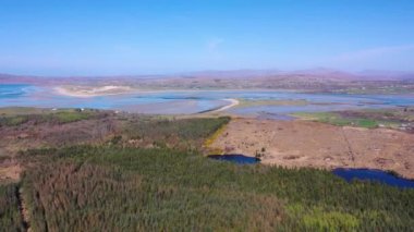 Bonny Glen 'den Ballyiriston' a uçuyor Donegal - İrlanda