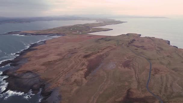 Widok z lotu ptaka na St. Johns Point, hrabstwo Donegal, Irlandia — Wideo stockowe