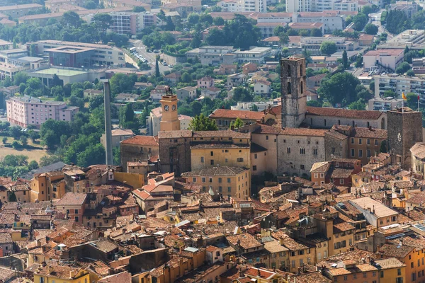 Stadt von Grasse in Südfrankreich — Stockfoto