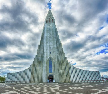 Reykjavik katedralde tanımlıkHallgrimskirkja 
