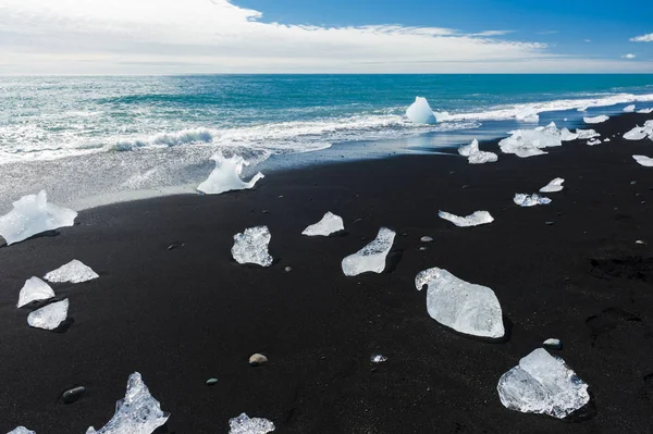 Playa con icebergs — Foto de Stock