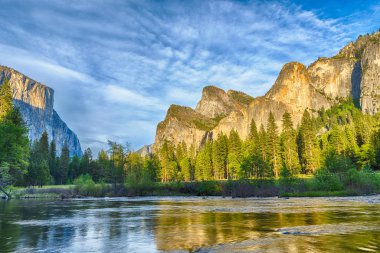 Akşam Yosemite Vadisi'nde