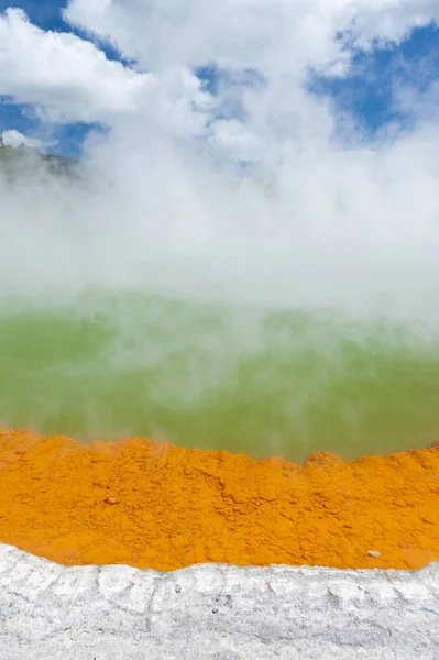 Unique steaming spring champagne pool — Stock Photo, Image