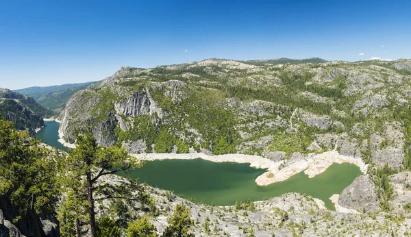 Lago Donnell en los Estados Unidos — Foto de Stock