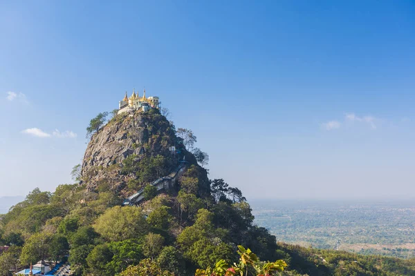 Templet nära Mount Popa — Stockfoto