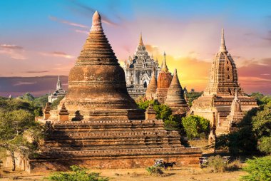 pagodadan bagan içinde