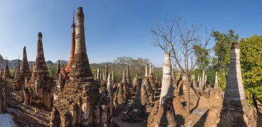 Indein Köyü'nde pagodadan