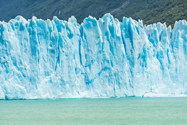 Argentina的Perito移动冰川 — 图库照片