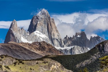 Mount Fitz Roy adlı Arjantin Los Glaciares Milli Parkı