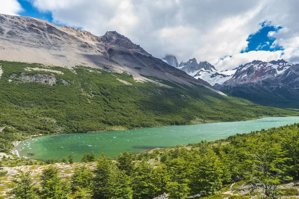 Lagunas Madre e hija lago no Parque Nacional Los Glaciares em Arge — Fotografia de Stock