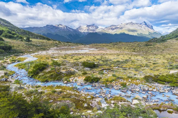Rivière près de Laguna Esmeralda en Tierra del Fuego — Photo