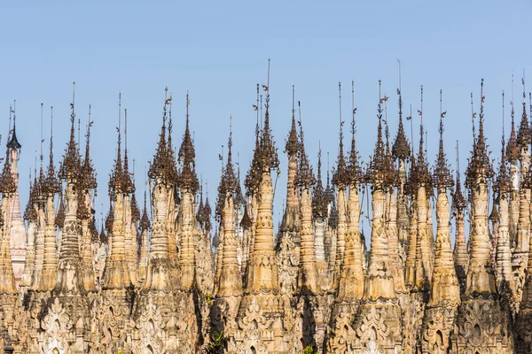 Pagodas en Kakku —  Fotos de Stock