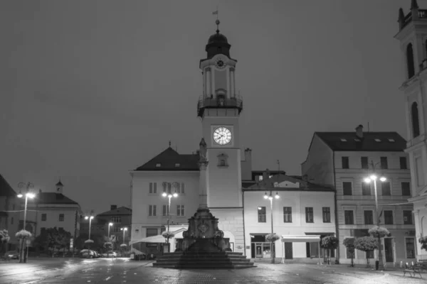 Plaza Ciudad Banska Bystrica Después Del Atardecer Eslovaquia —  Fotos de Stock