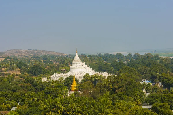 Gyönyörű Fehér Hsinbyume Pagoda Mingun Felülről Irrawaddy Folyó Nyugati Partja — Stock Fotó