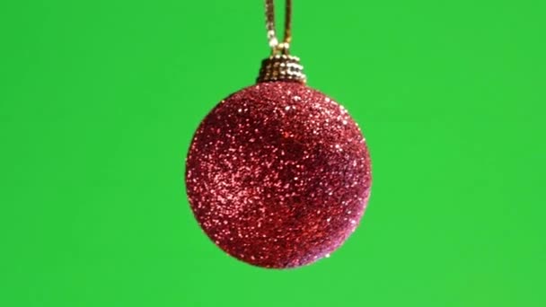 Bauble Vermelho Sobre Fundo Tela Verde Decoração Natal — Vídeo de Stock