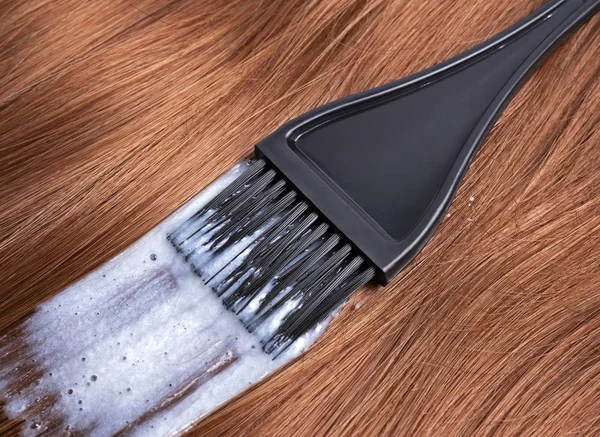 Hair coloring — Stock Photo, Image