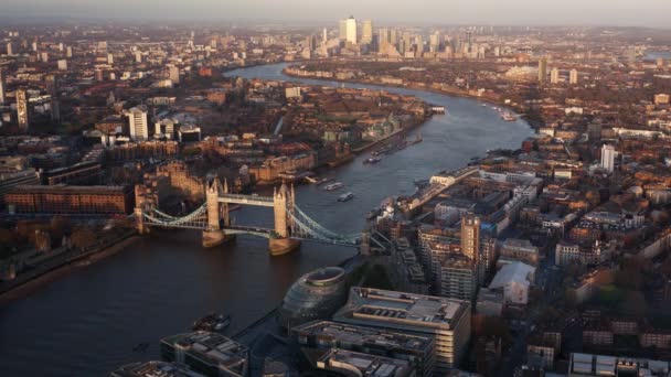 Поднятый День Ночь Тауэрском Мосту Лондонский Городской Пейзаж — стоковое видео