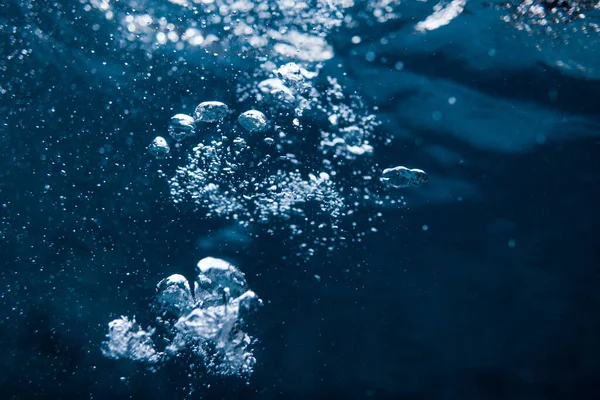 プールの水の背景を間近で見ることができ — ストック写真