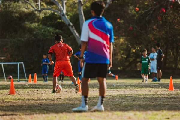 Bali Indonesia August 27Th 2019 Children Training Large Football Field — Stock Photo, Image