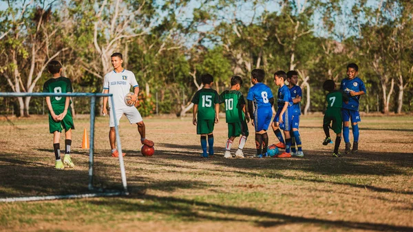 Bali Indonesia August 27Th 2019 Children Training Large Football Field — Stock Photo, Image