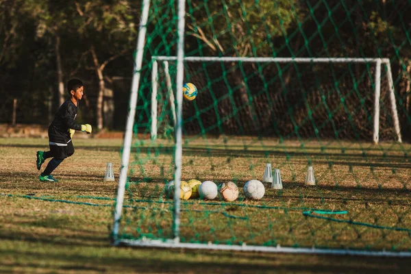 Bali Indonesia August 27Th 2019 Children Training Large Football Field — Stock Photo, Image