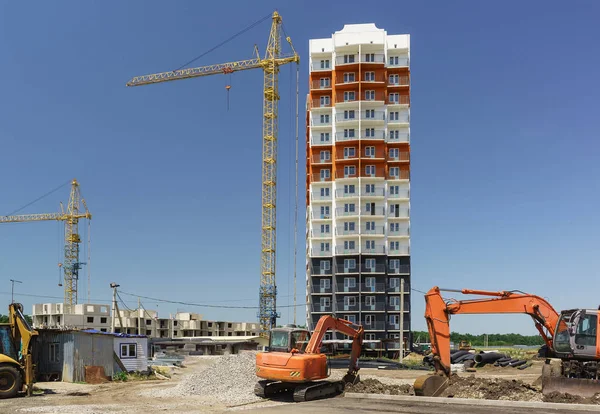 The construction of the new apartment buildings of 16 storeys on the street Western bypass in Krasnodar. Panel construction