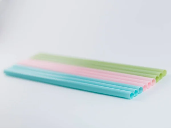 Üç renkli pipetler