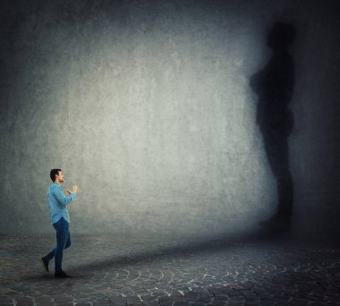 Korkularını mücadele