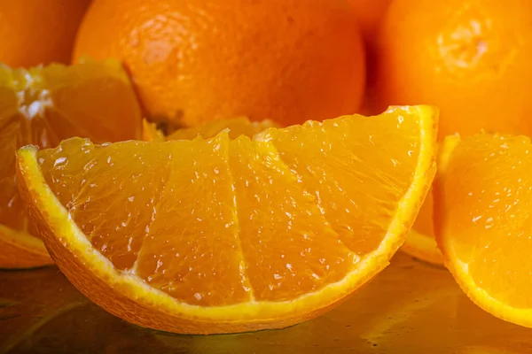 Friss Narancssárga Szelet Narancssárga Háttérrel Bio Egészséges Élelmiszerek — Stock Fotó