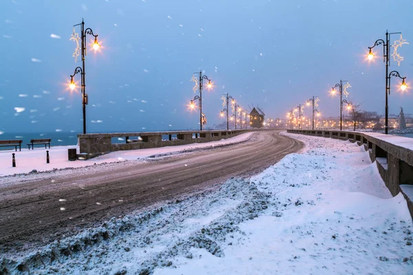 Ciudad costera en invierno — Foto de Stock
