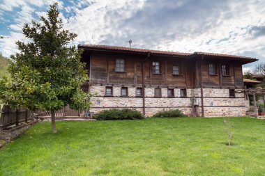 Geleneksel Bulgar eski ev