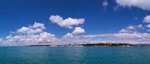Panoramic view to the Nessebar from the sea — Stock Photo, Image