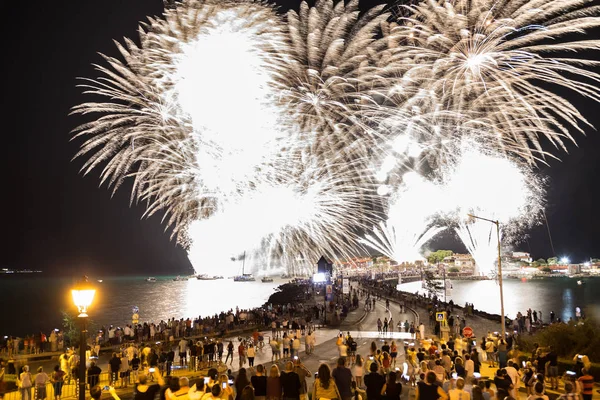 Nessebar, Bulgaristan - 15 Ağustos 2017:Fireworks Nessebar bayram için