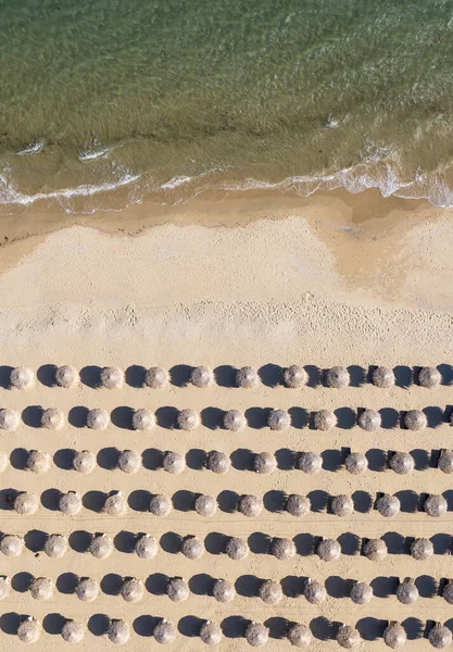 Flygfoto Över Drönare Till Strandparasoller Stranden Havsorten Saint Vlas Vid — Stockfoto