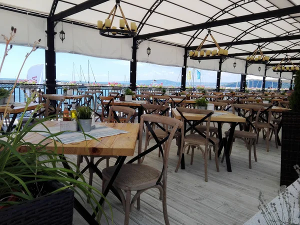 Het interieur van het restaurant — Stockfoto