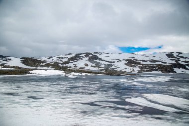 Peyzaj ve kar buz ve ücretsiz yer