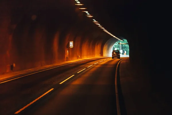 Car driving through tunnel — Stock Photo, Image