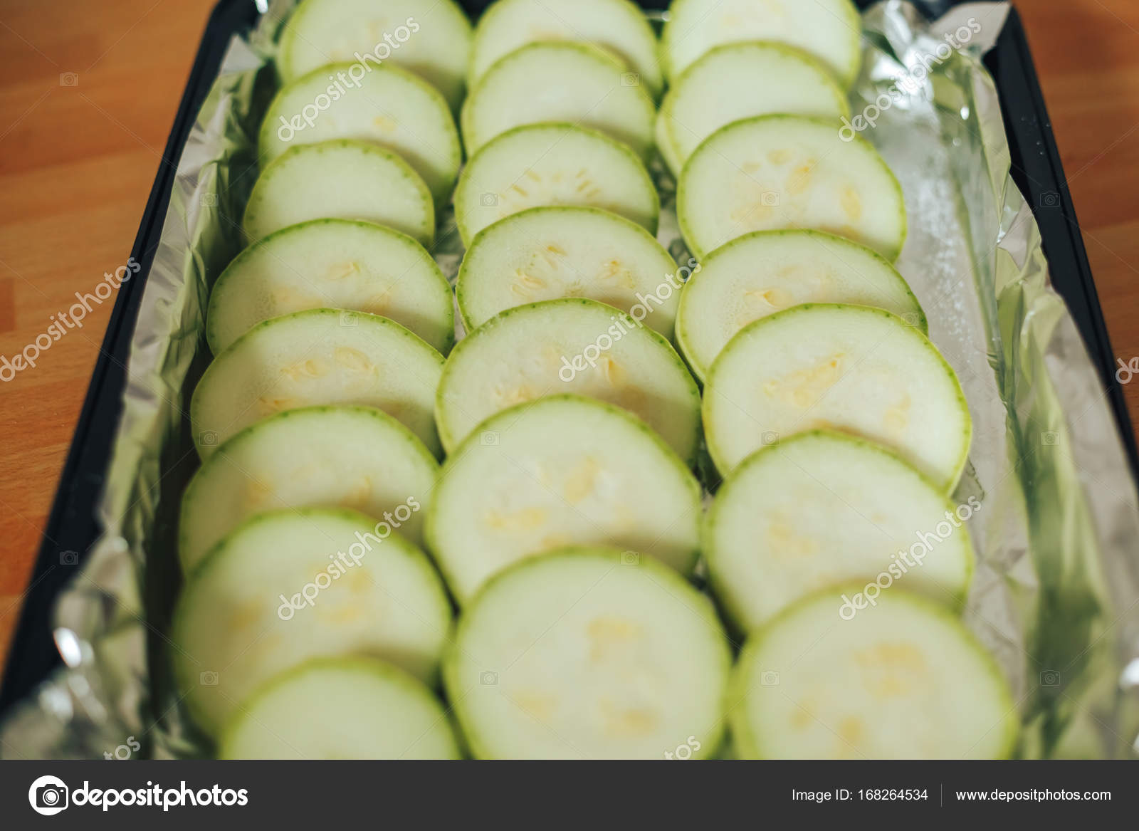 овощи запеченные в духовке с сыром. кабачки в сметане с чесноком.