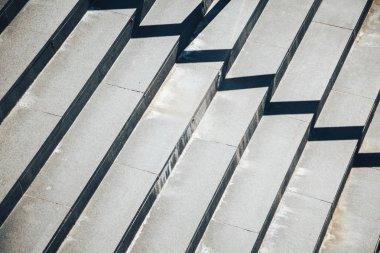 Şehir açık stairs.light ve gölge. siyah ve beyaz