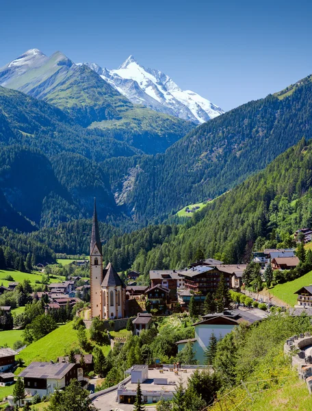Igreja na Áustria Alpes — Fotografia de Stock