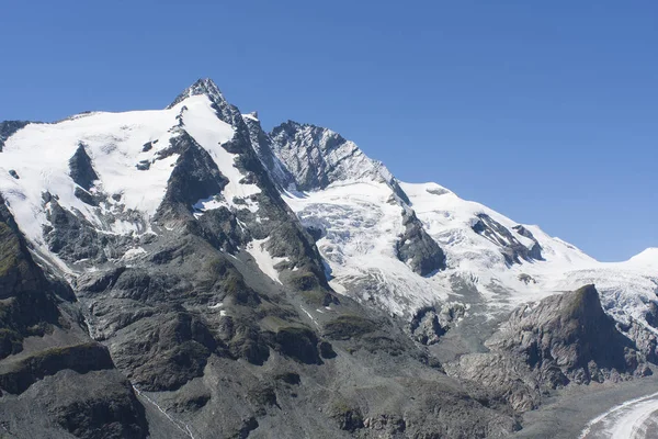 オーストリアのグロースグロックナー山ピーク — ストック写真