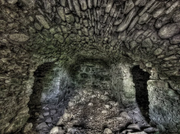 Amplia vista del viejo túnel de piedra — Foto de Stock