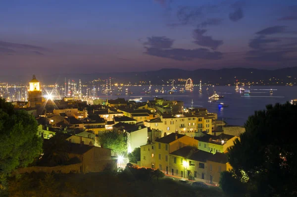 Gece Saint Tropez şehir — Stok fotoğraf