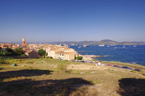 Blick auf die Stadt Saint-Tropez — Stockfoto